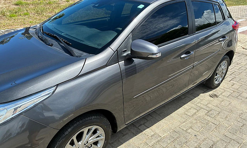 Toyota Yaris Xs 1.5 ...