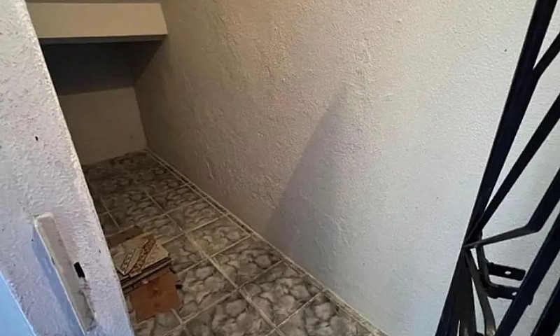 Possui Garagem, Disp...