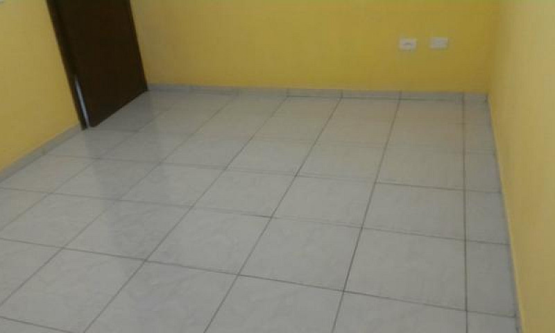 Aluga-Se Casa No Tat...