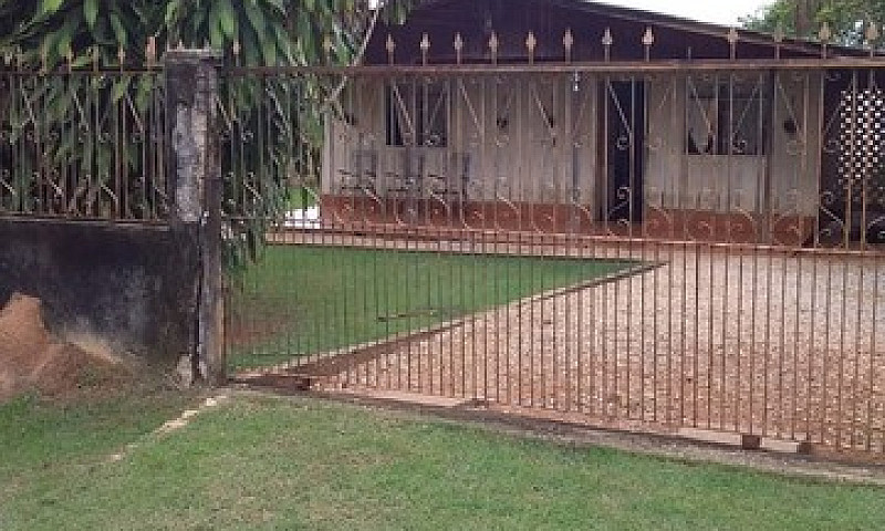 Casa Com 3 Quartos N...