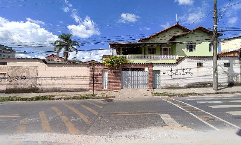 Casa Em Região Resid...