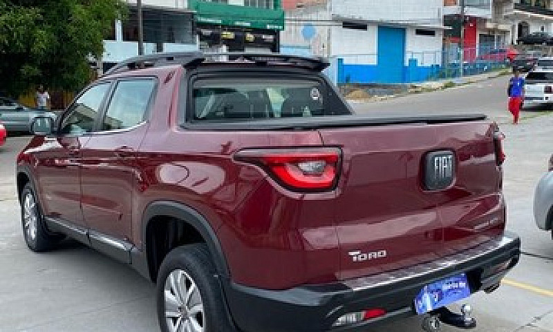 Fiat Toro Freedom 1....