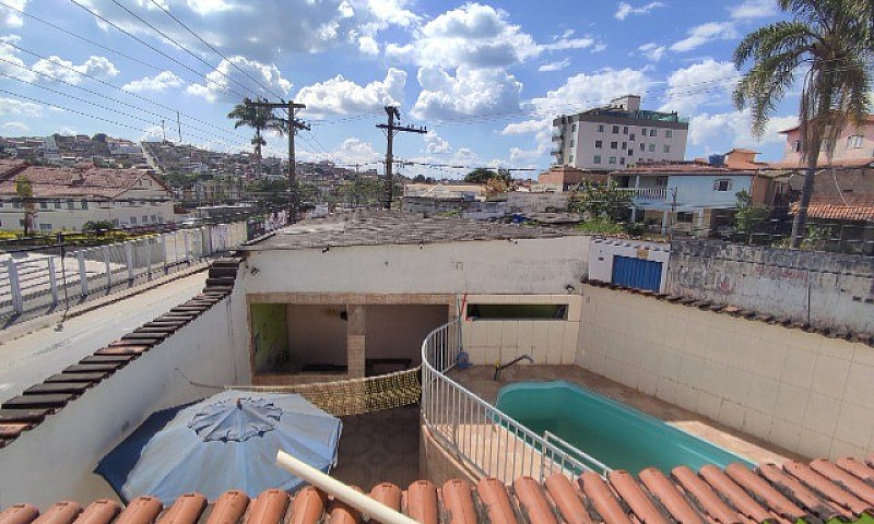 Casa Em Região Resid...