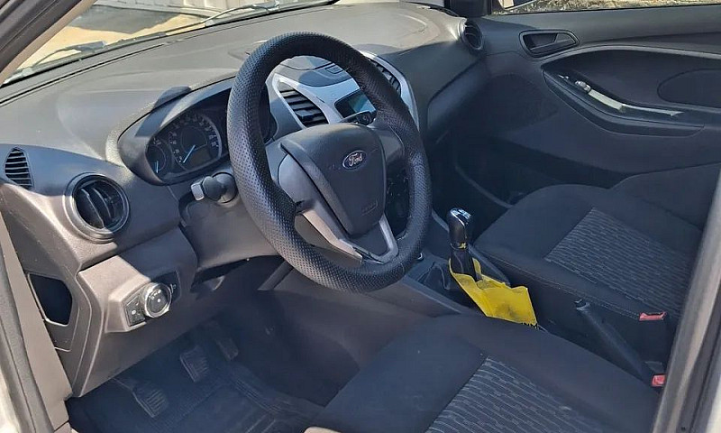 Ford Ka+ Sedan 1.0 T...