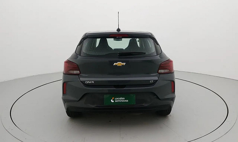 Chevrolet Onix Hatch...