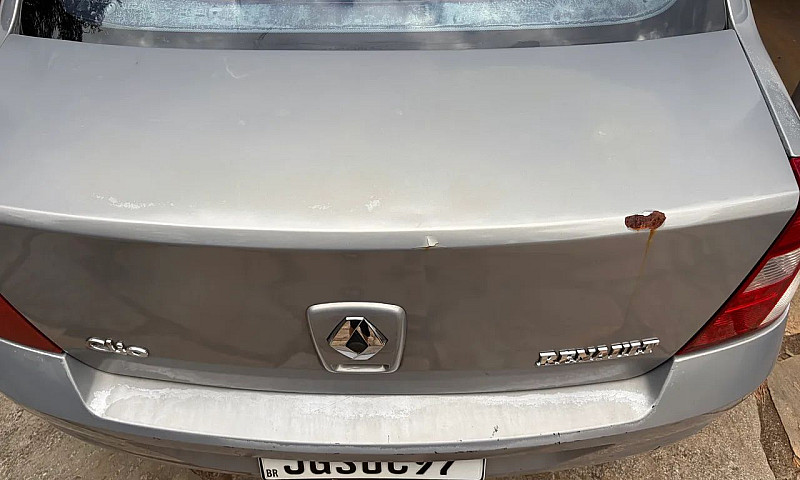 Renault Clio Sed. Hi...