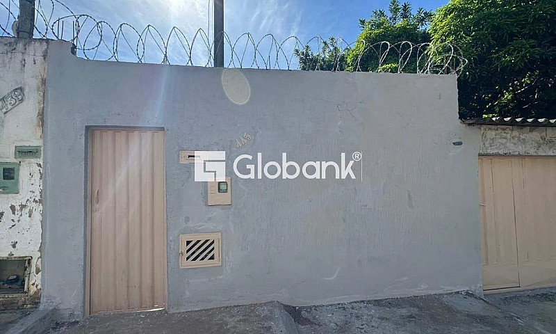Casa Residencial Com...