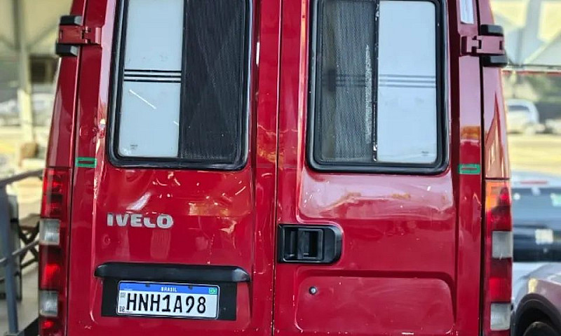 Iveco Daily Furgão D...