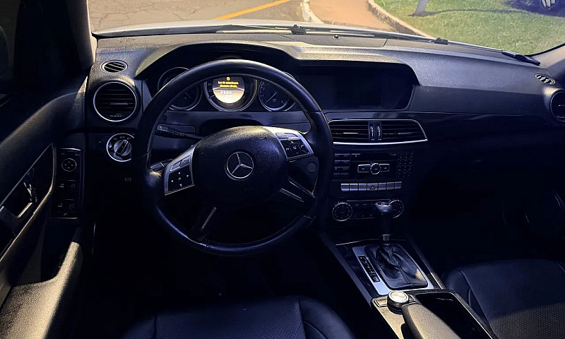Mercedes-Benz C-180 ...