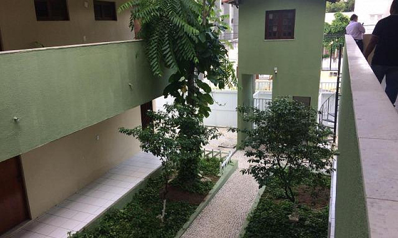 Apartamento No Bairr...