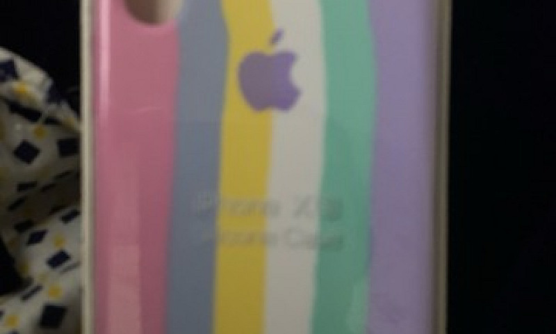 Capa Arco Íris Iphon...