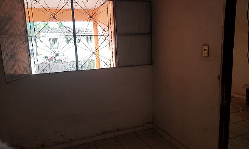 Vende-Se Casa No Vil...