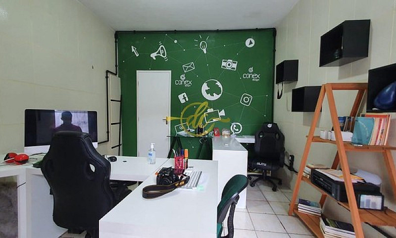Casa A Venda Com 3 S...