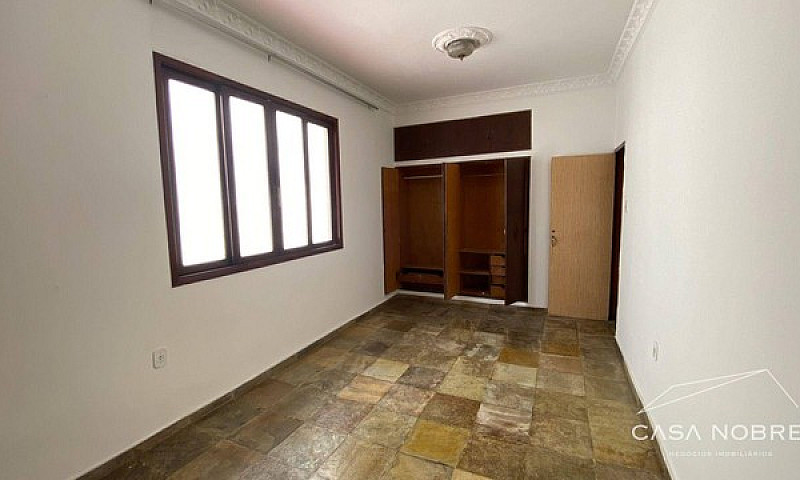 Casa Com 3 Dormitóri...
