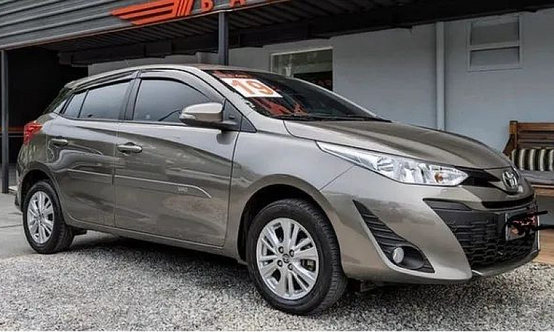 Toyota Yaris Xl Plus...