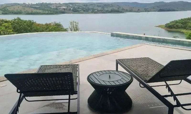 Casa À Venda Com Vis...