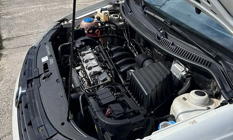 Volkswagen Polo Sed....