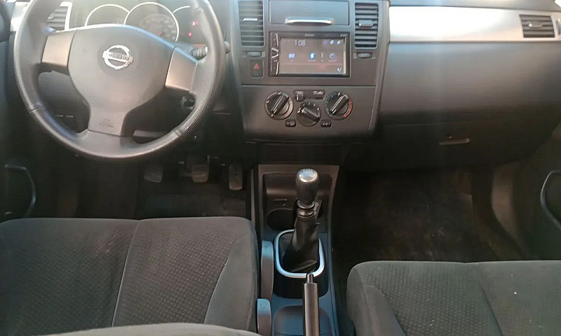 Nissan Tiida S 1.8/1...