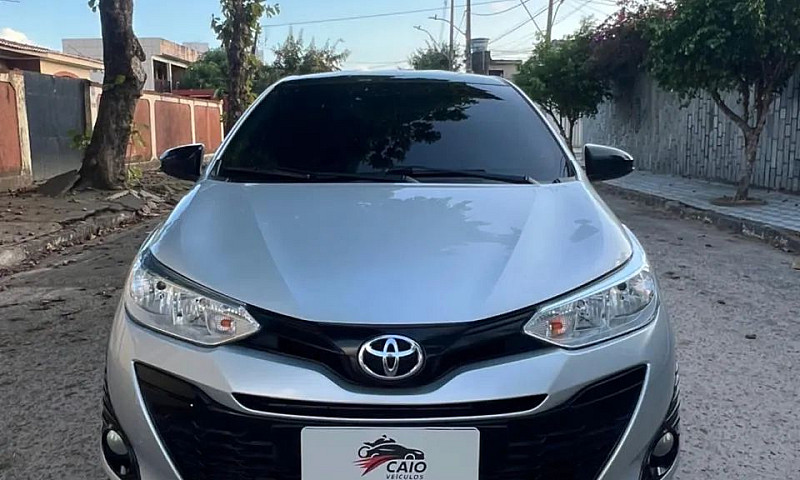 Toyota Yaris Xl Seda...