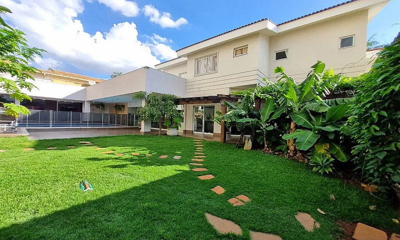 Casa Á Venda Medindo...