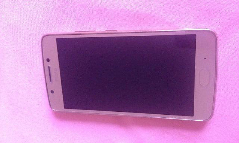 Celular Moto G5...