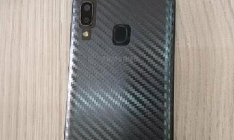 Celular Samsung A20...