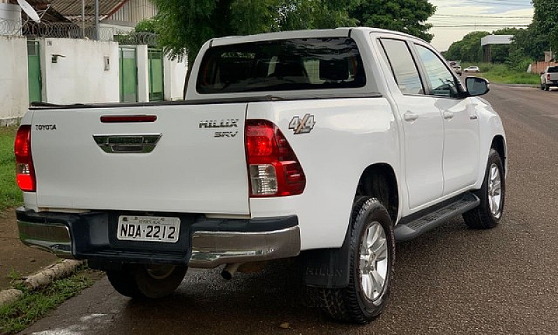 Hilux Srv 2017...