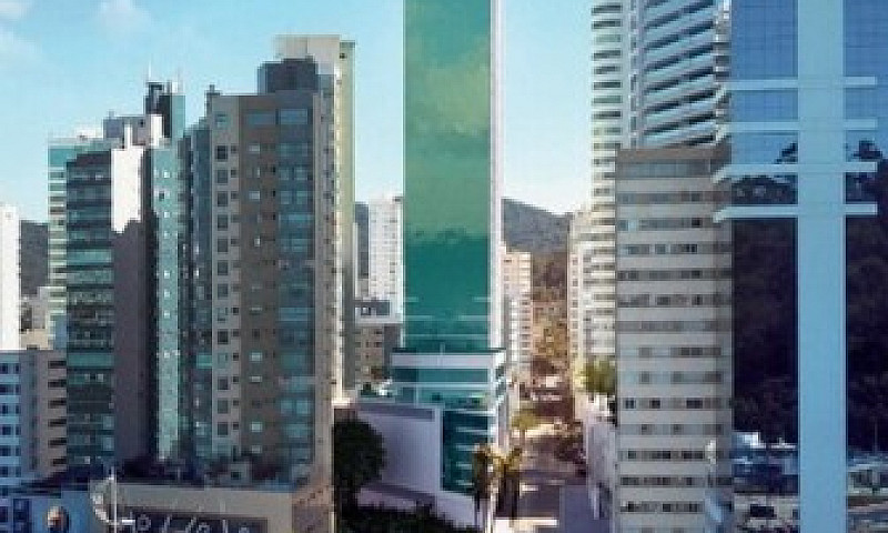 Skyline Tower Em Bal...