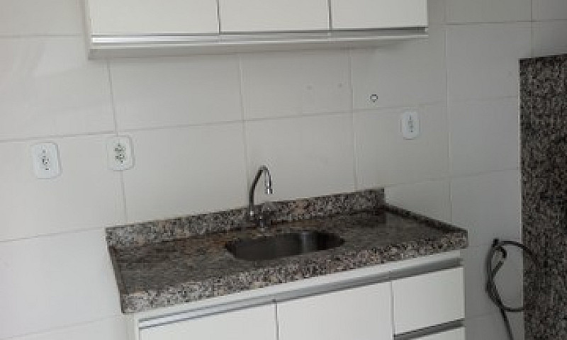 Apt. 2 Quartos Com M...