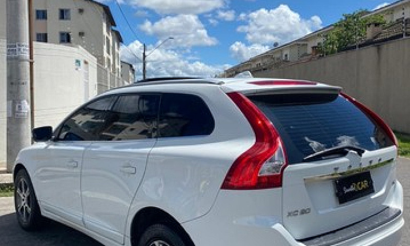 Volvo Xc60 T5 R-Desi...