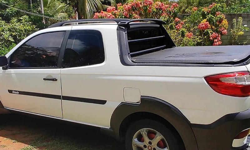Fiat Strada Cd 2016...