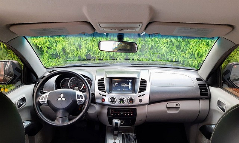 L200 Triton Hpe 2015...