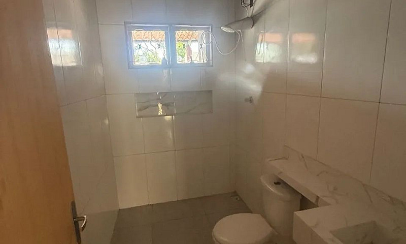 Lote De 200M2 Com Ca...