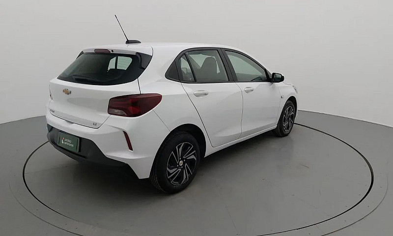 Chevrolet Onix Hatch...