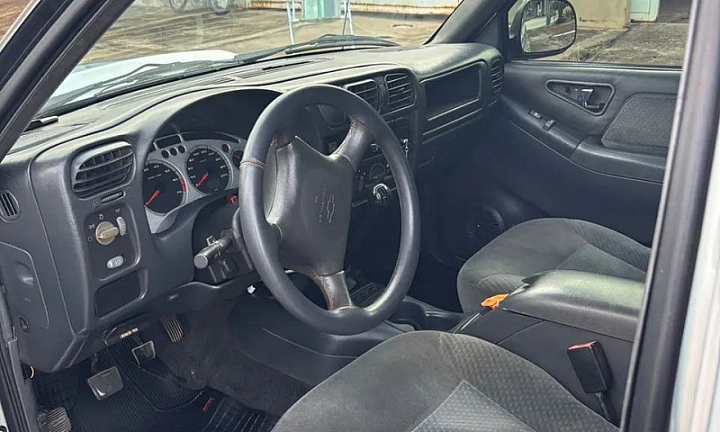 Chevrolet S10 P-Up A...