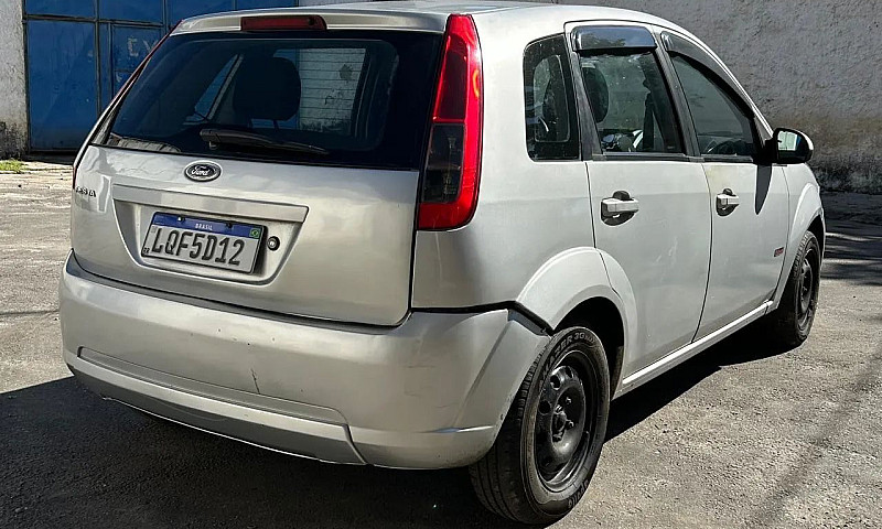 Ford Fiesta 1.6 8V F...