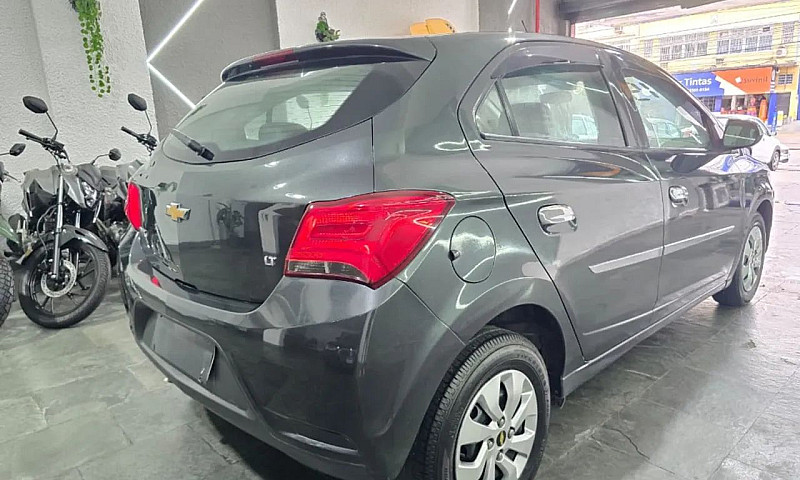 Chevrolet Onix Hatch...