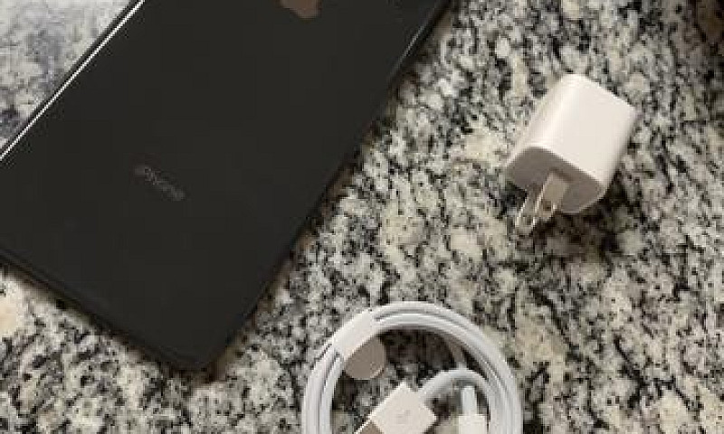 Iphone 8 Plus 64 Gb...