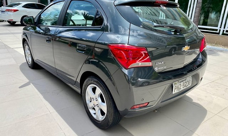 Chevrolet Ônix Lt 1....