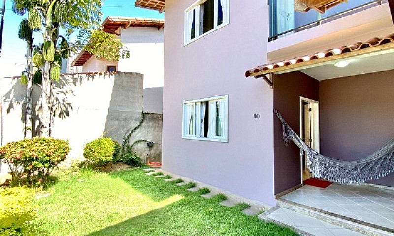 Casa Com 4 Dormitóri...