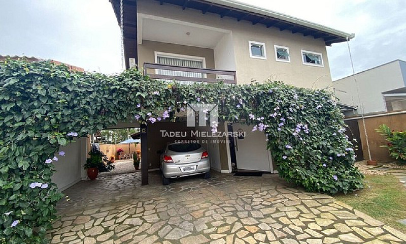 Casa Com Piscina No ...