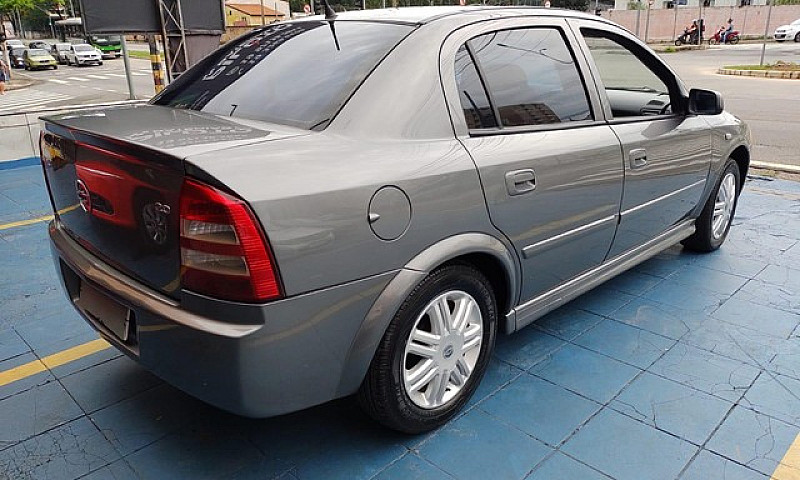 Chevrolet Astra Seda...