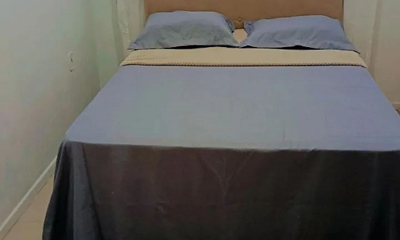 Quarto Para Mulheres...