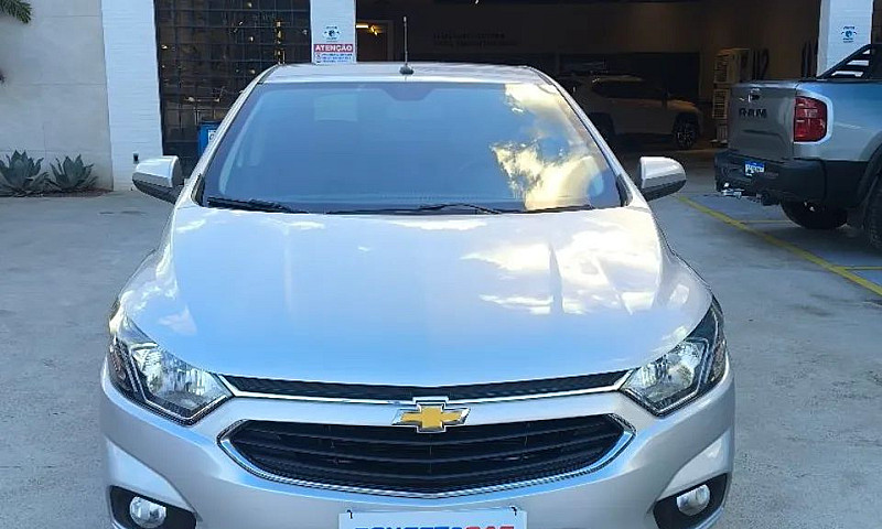 Chevrolet Onix Hatch...