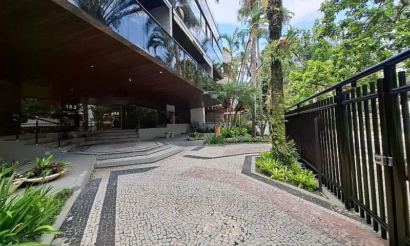 Mplo Apartamento À V...