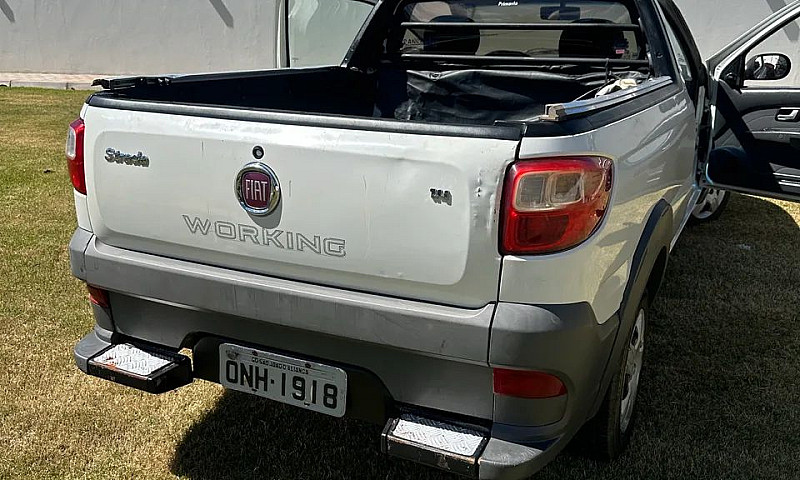 Fiat Strada Working ...