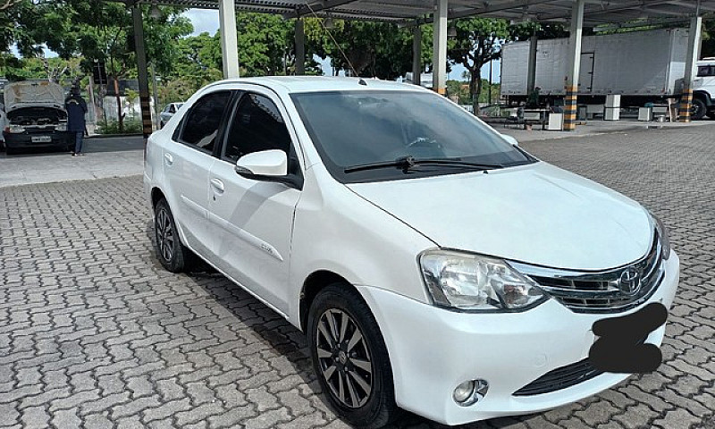 Etios Platinum 2015 ...