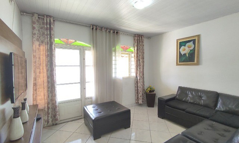 Casa Em Região Resid...
