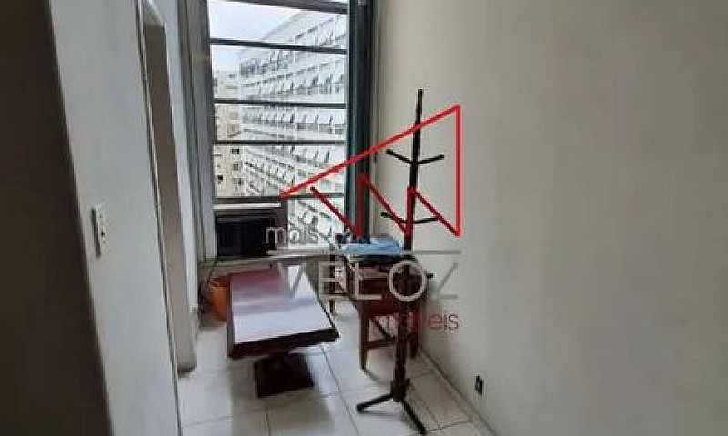 Apartamento-À Venda-...