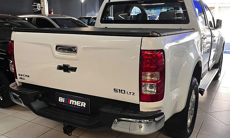 Chevrolet S10 Pick-U...